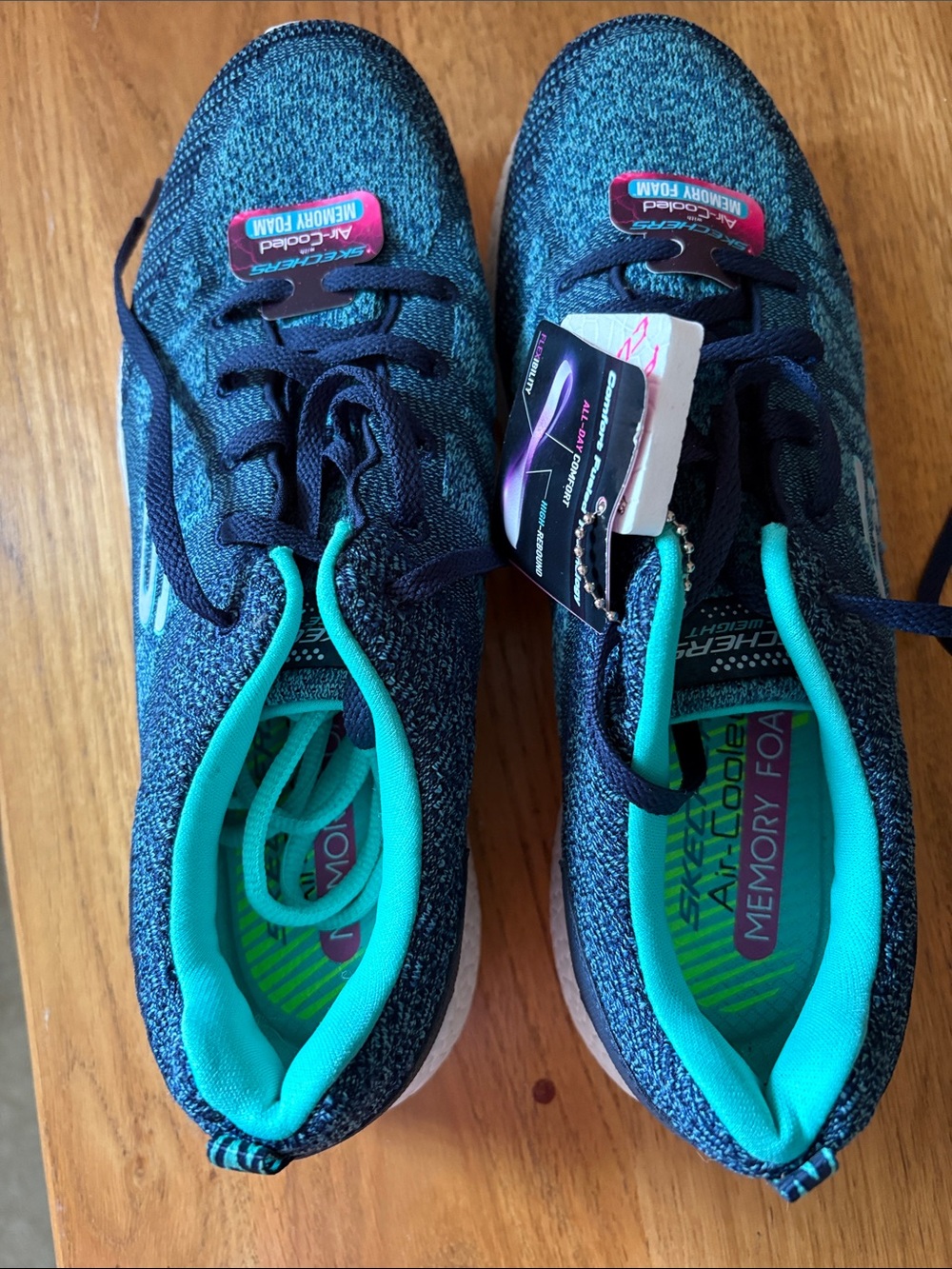 Skechers women’s Burst Navy Blue Aqua air cooled Memory Foam Lace-Up Sneakers